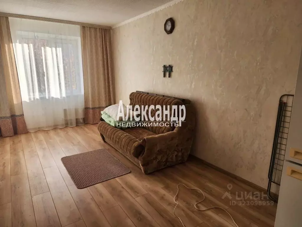 3-к кв. Ленинградская область, Приозерский район, Кузнечное пгт ... - Фото 2