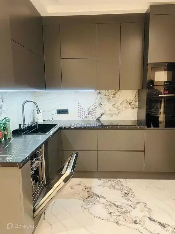 Продаётся 2-к квартира, 72 м - Фото 0