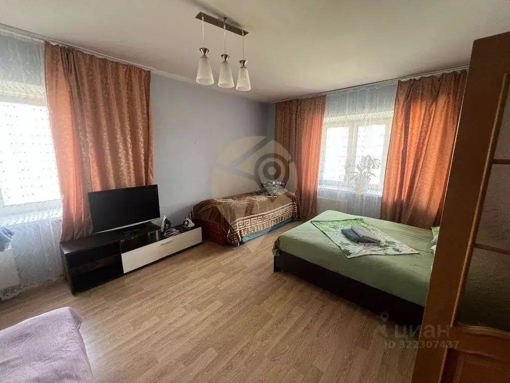 2-к кв. Белгородская область, Старый Оскол Степной мкр, 22 (70.4 м) - Фото 2