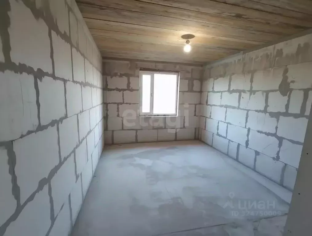 Дом в Псковская область, Печорский муниципальный округ, д. Новые ... - Фото 1