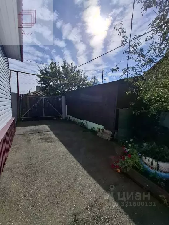 Дом в Алтайский край, Барнаул Целинный проезд, 26 (60 м) - Фото 1