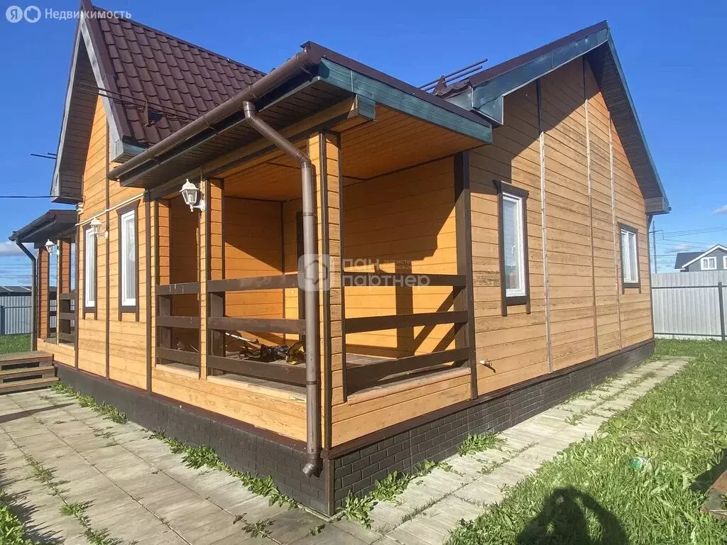 Дом в городской посёлок Тайцы, Фестивальная улица, 33 (100 м) - Фото 2