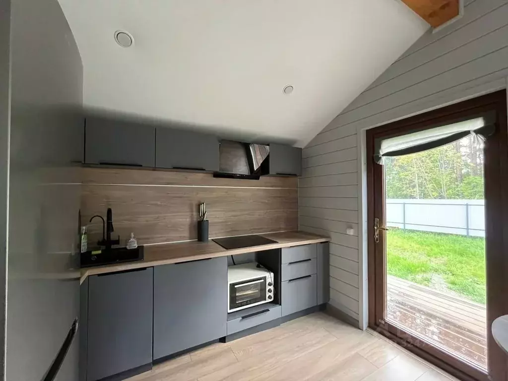 Дом в Свердловская область, Екатеринбург Кургановский-2 дп, 385 (50 м) - Фото 1