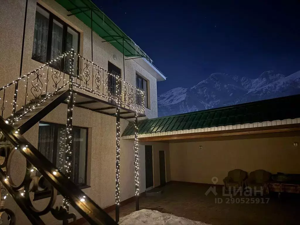 Дом в Кабардино-Балкария, Эльбрусский район, с. Терскол ул. ... - Фото 0