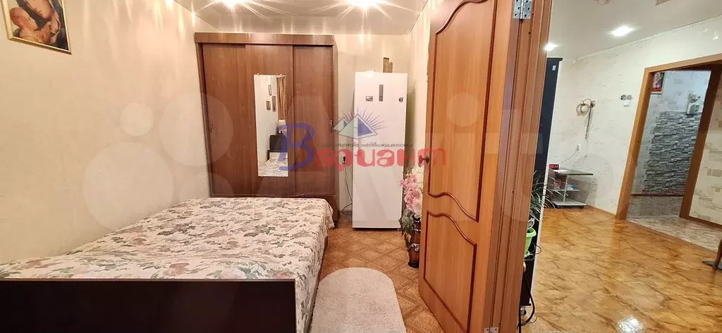 Доля в 2-к. квартире, 45,7 м, 1/3 эт. - Фото 0