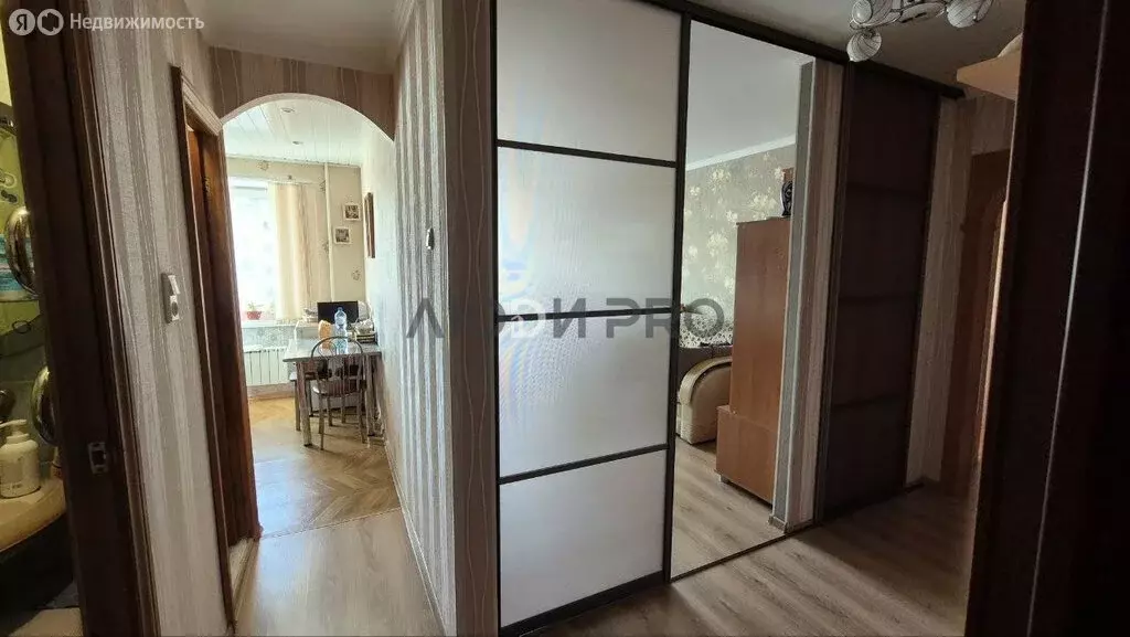 3-комнатная квартира: Уфа, улица Набережная реки Уфы, 15 (64.1 м) - Фото 1