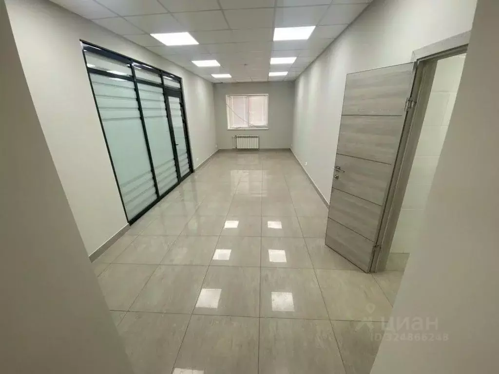 Офис в Татарстан, Набережные Челны просп. Дружбы Народов, 1 (150 м) - Фото 2