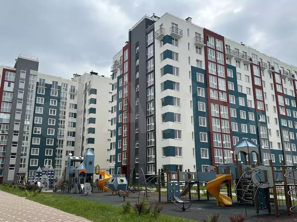 1-к. квартира, 32 м, 8/9 эт. - Фото 0