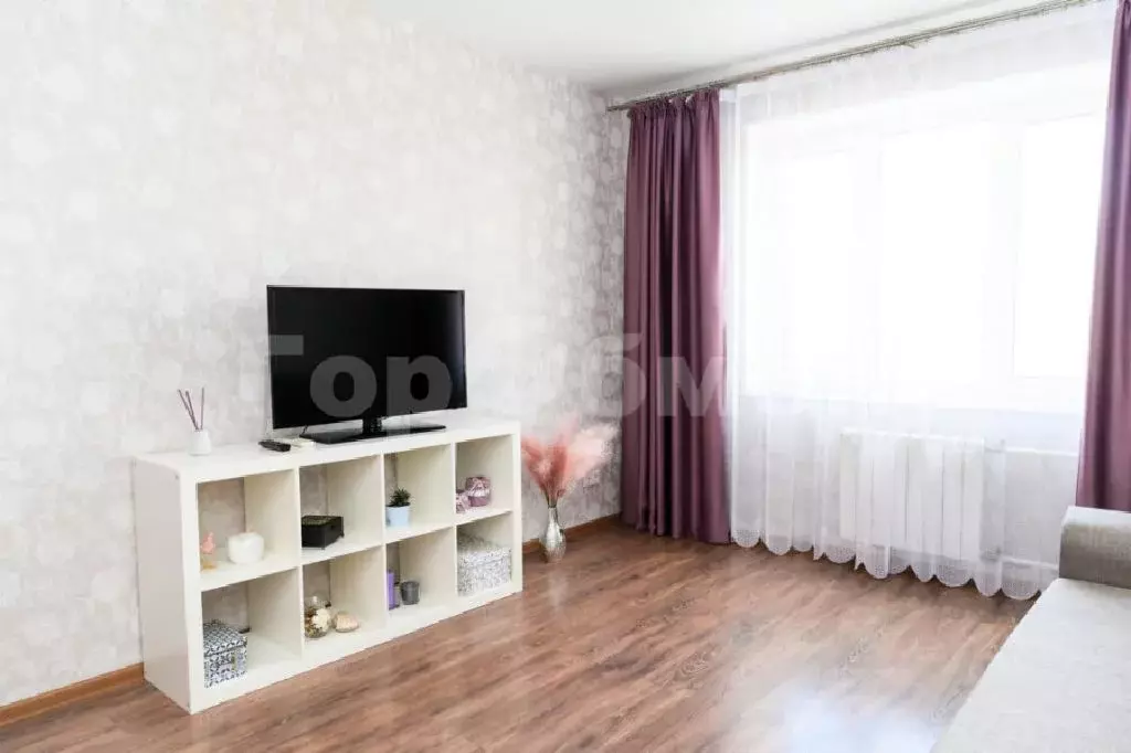 Продается 3-комнатная квартира - Фото 1