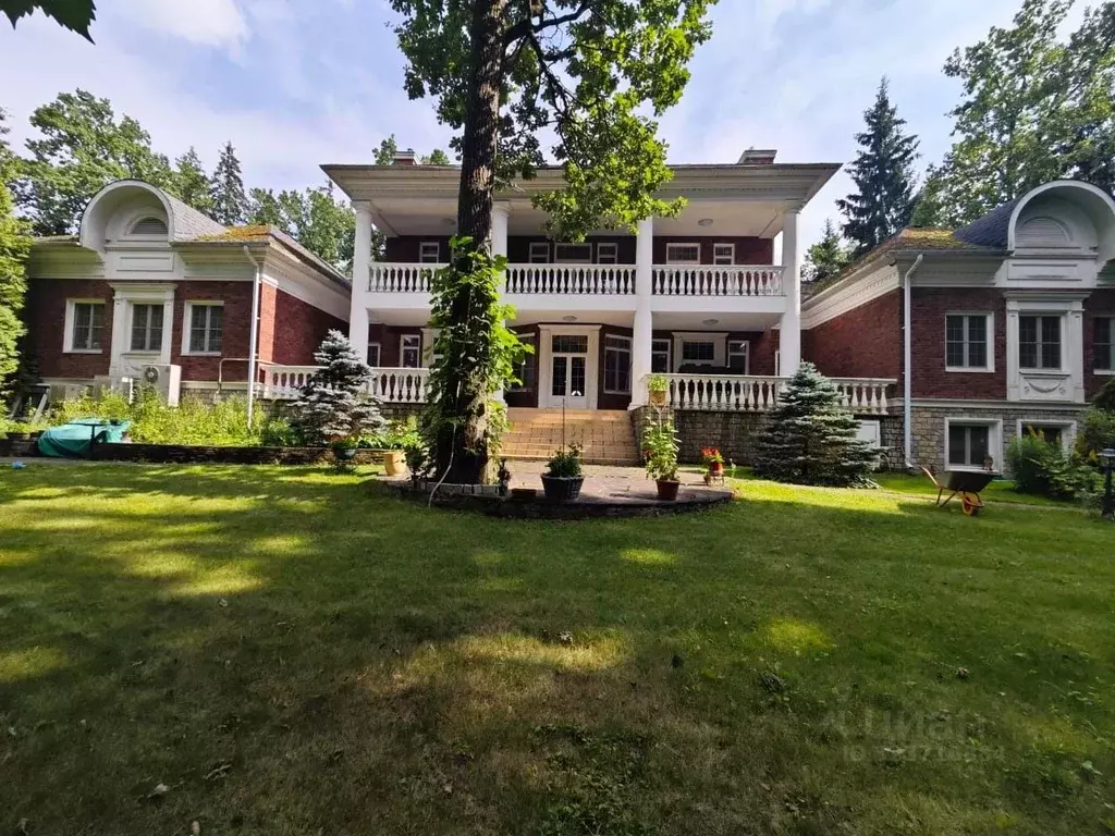 Коттедж в Московская область, Одинцовский городской округ, д. ... - Фото 1