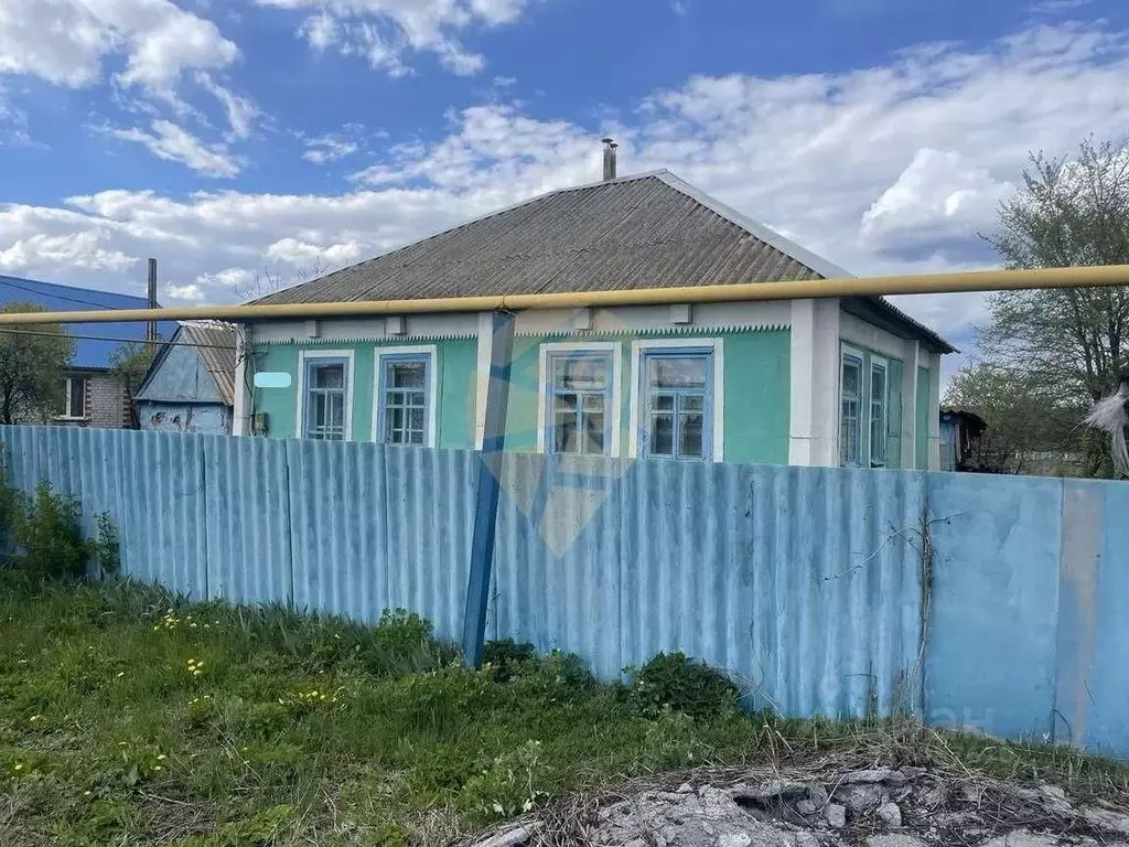 Дом в Белгородская область, Старооскольский городской округ, с. ... - Фото 1