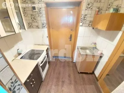 Квартира-студия: Красноярск, улица Курчатова, 6 (18 м) - Фото 1