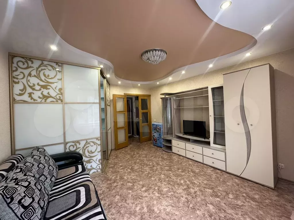 2-к. квартира, 45 м, 1/7 эт. - Фото 1