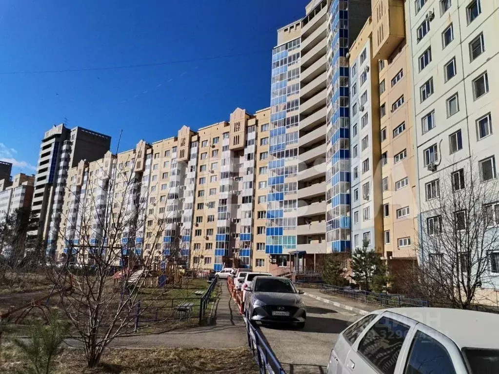 3-к кв. Омская область, Омск ул. 3-я Енисейская, 32/1 (63.0 м) - Фото 1