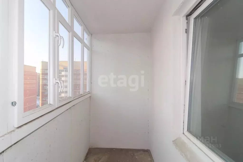 2-к кв. Тюменская область, Тюмень Кремлевская ул., 85 (64.0 м) - Фото 0