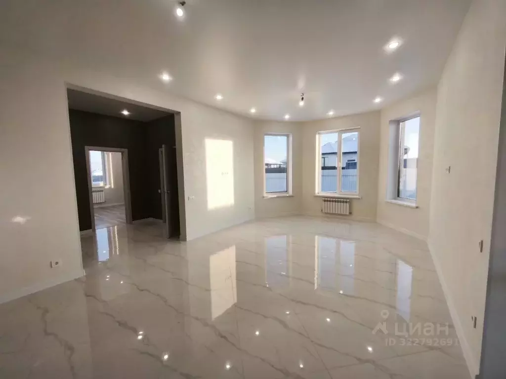 Дом в Свердловская область, Сысертский муниципальный округ, с. ... - Фото 1