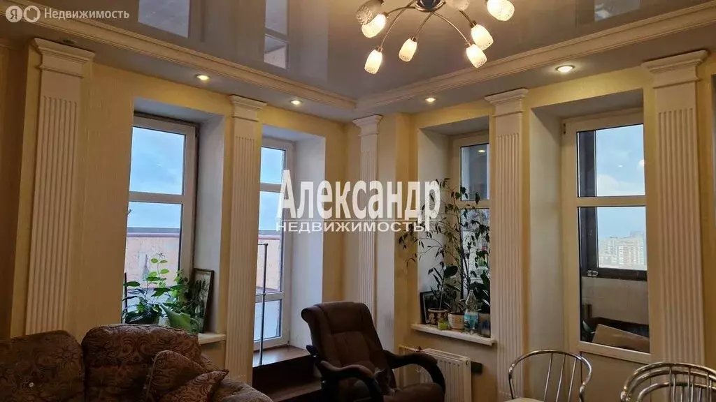 5-комнатная квартира: Санкт-Петербург, Бухарестская улица, 96 (147 м) - Фото 0