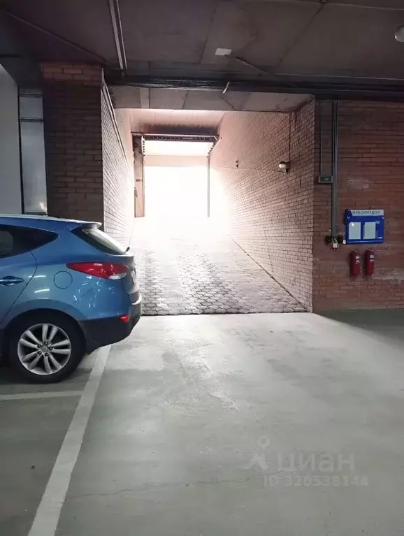 Гараж в Красноярский край, Красноярск ул. Молокова, 1к3 (16 м) - Фото 1