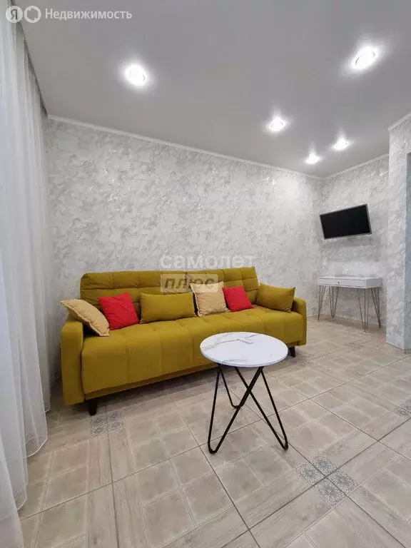 Квартира-студия: Тобольск, 15-й микрорайон, 35 (27.6 м) - Фото 0