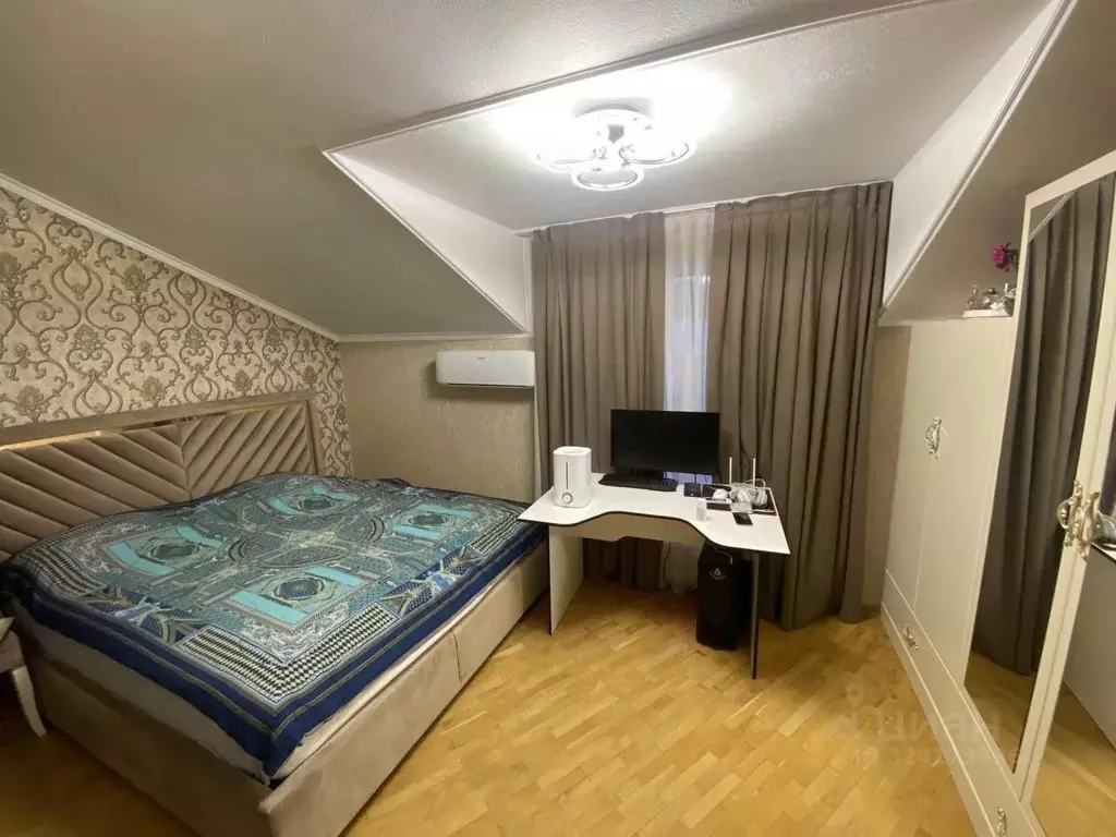 Дом в Краснодарский край, Армавир ул. Калинина, 129 (445 м) - Фото 2