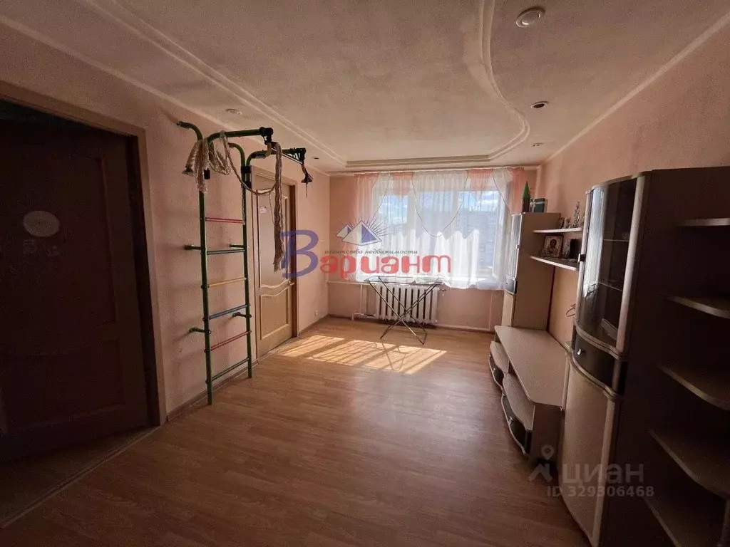 4-к кв. Челябинская область, Чебаркуль 9 Мая ул., 36 (60.9 м) - Фото 1