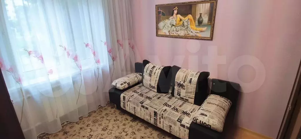 Комната 11 м в 3-к., 1/9 эт. - Фото 0