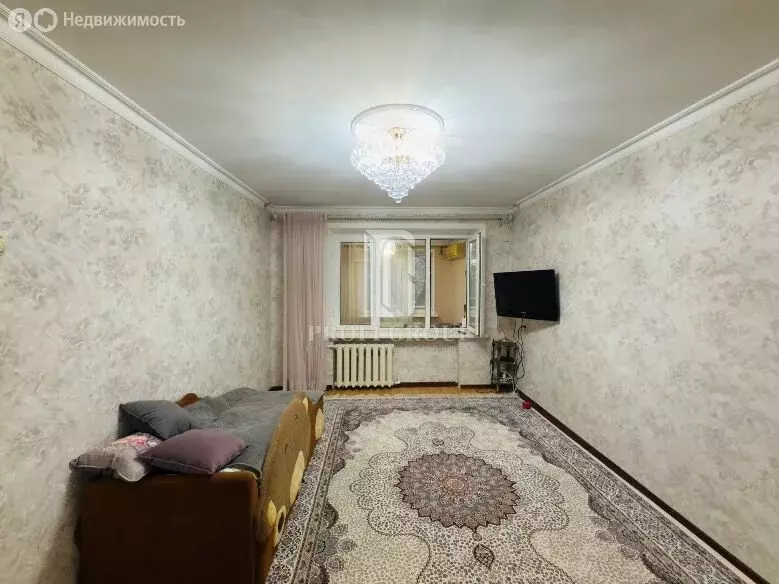 3-комнатная квартира: Махачкала, улица Ломоносова, 15А (60 м) - Фото 1