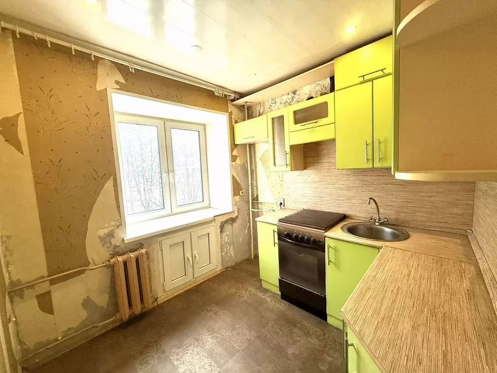 1-к кв. Ленинградская область, Тихвин 1-й мкр, 14 (30.0 м) - Фото 0