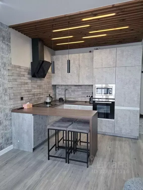 Студия Свердловская область, Екатеринбург ул. Прониной, 27 (32.4 м) - Фото 2