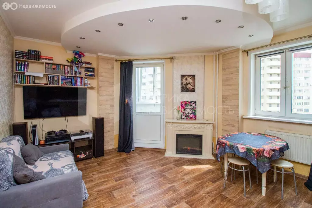 2-комнатная квартира: Тюмень, улица Василия Гольцова, 3 (75 м) - Фото 2