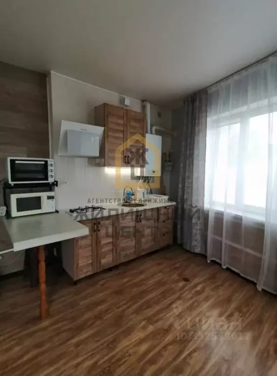 Студия Ставропольский край, Пятигорск ул. Юлиуса Фучика, 12 (30.0 м) - Фото 1