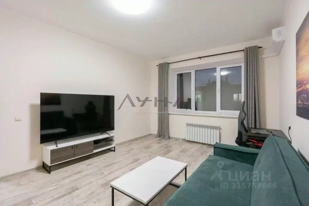 1-к кв. Татарстан, Набережные Челны ул. Портовая, 53 (55.0 м) - Фото 0