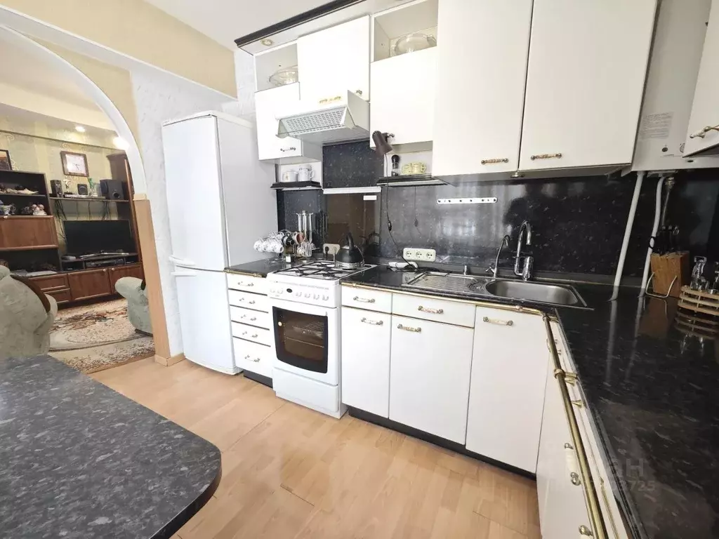 3-к кв. Новгородская область, Великий Новгород просп. Мира, 26к6 (71.0 ... - Фото 2