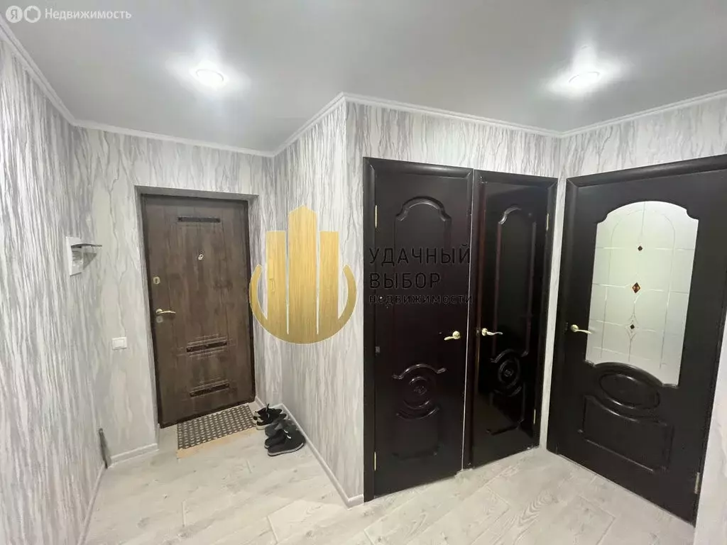 3-комнатная квартира: Белая Калитва, улица Лермонтова, 4 (59.4 м) - Фото 1