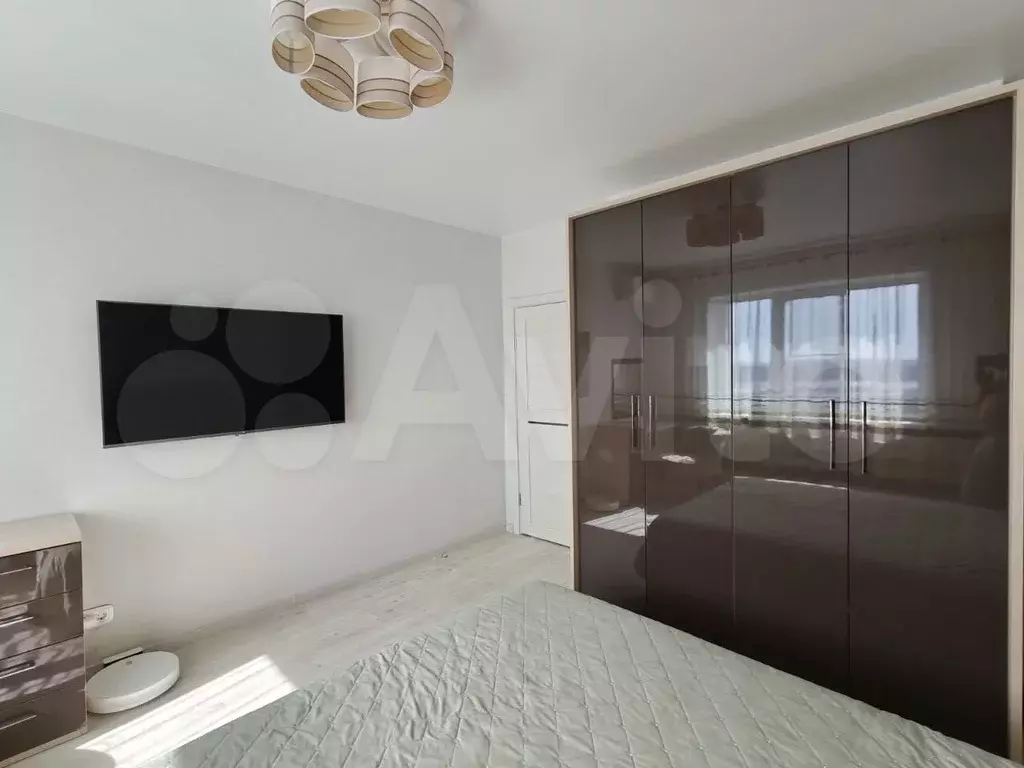 2-к. квартира, 60 м, 12/18 эт. - Фото 1