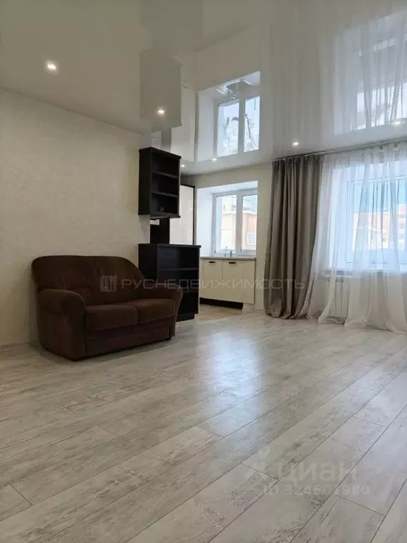 3-к кв. Кировская область, Киров ул. Молодой Гвардии, 57 (54.9 м) - Фото 2