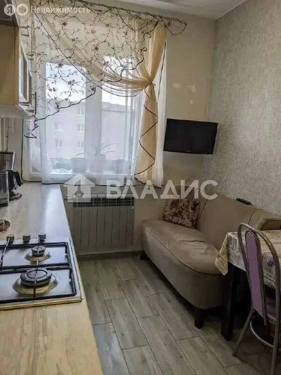 2-комнатная квартира: Павловский Посад, улица 1 Мая, 40Бк2 (58.2 м) - Фото 2