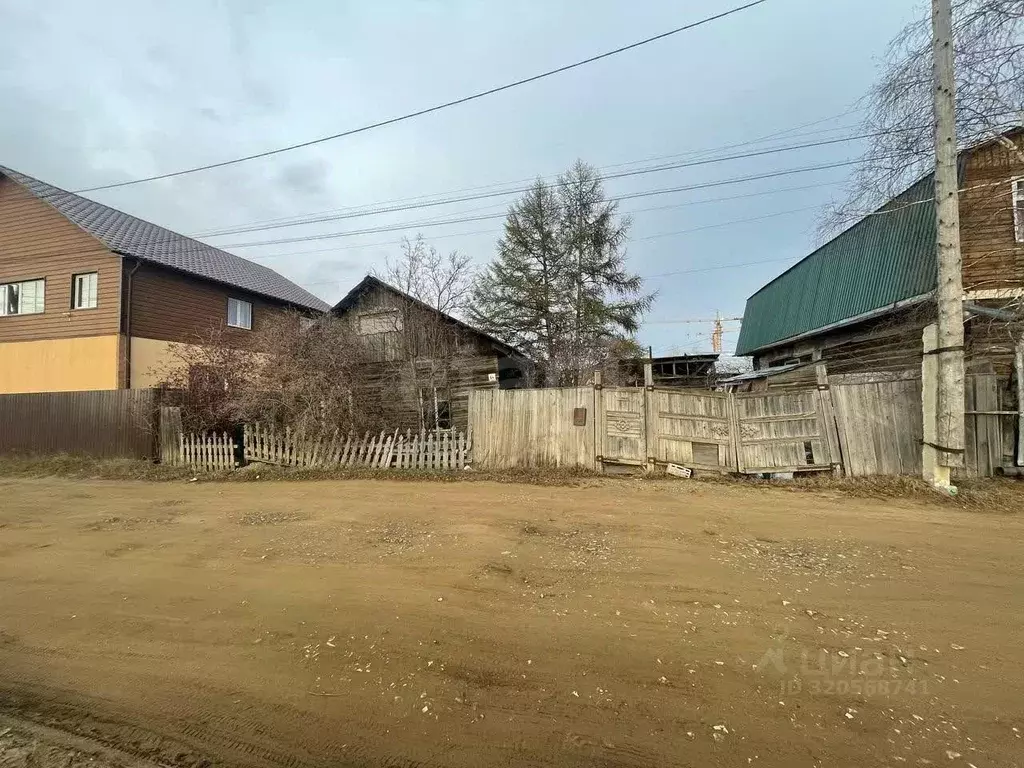 Дом в Саха (Якутия), Якутск Пристанский кв-л, ул. 1-я База, 64 (83 м) - Фото 1