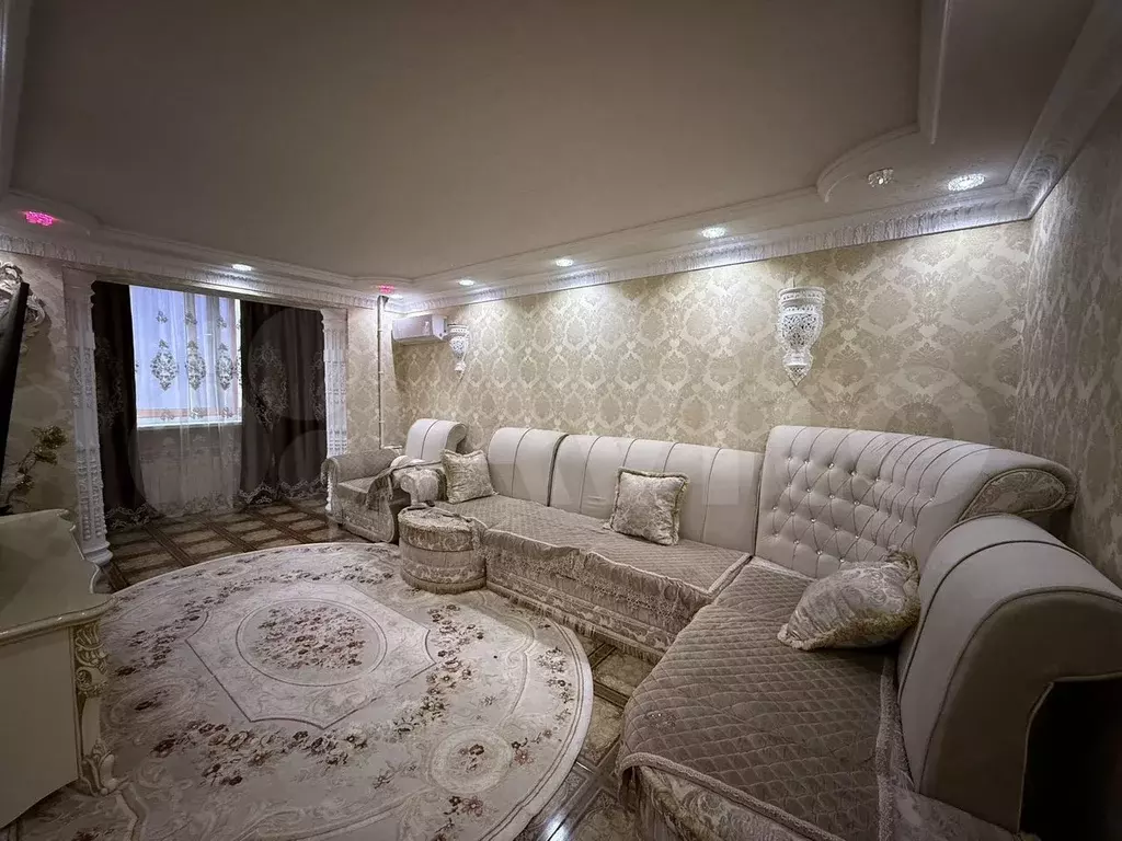 2-к. квартира, 56 м, 4/7 эт. - Фото 0