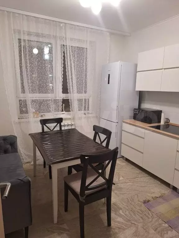 2-к. квартира, 60 м, 2/22 эт. - Фото 1