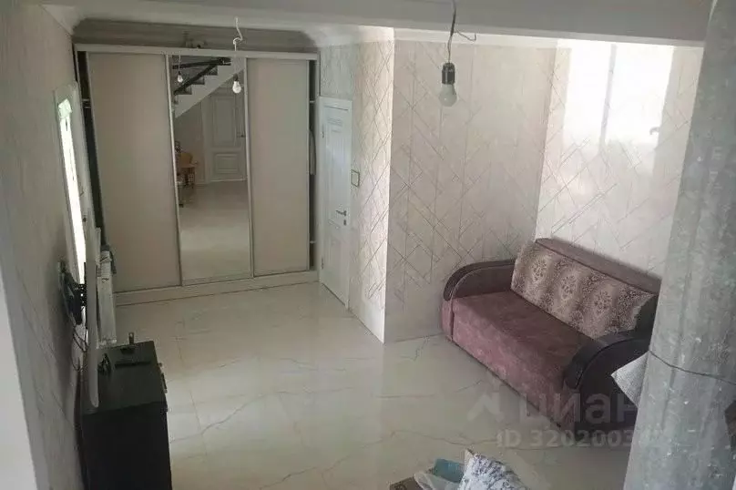 Дом в Дагестан, Каспийск Махачкалинская ул., 50 (160 м) - Фото 2