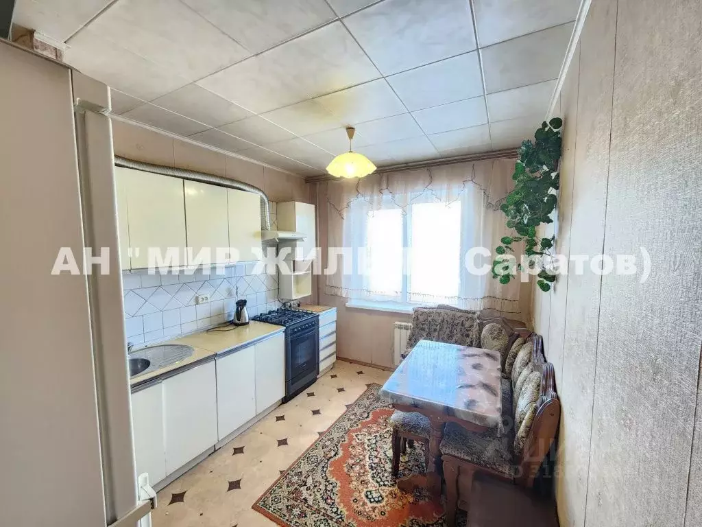 3-к кв. Саратовская область, Саратов просп. Строителей, 2а (65.0 м) - Фото 0