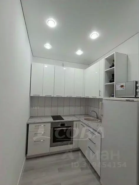 2-к кв. Тюменская область, Тюмень ул. Республики, 204к4 (42.0 м) - Фото 1