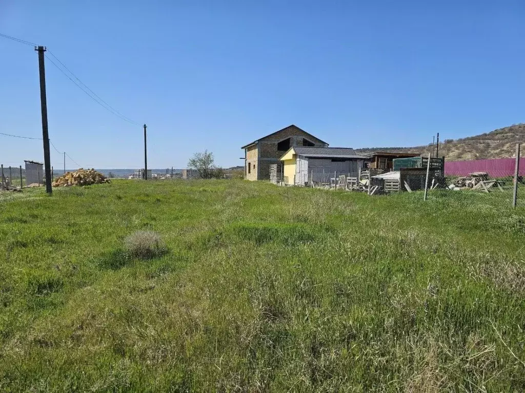 Участок в Крым, Бахчисарайский район, с. Долинное ул. Степная, 51 ... - Фото 1