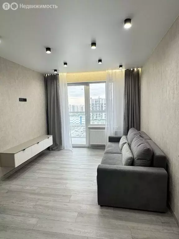 2-комнатная квартира: Барнаул, улица имени В.Т. Христенко, 3 (38.6 м) - Фото 1