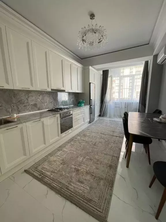 2-к. квартира, 76 м, 2/10 эт. - Фото 0