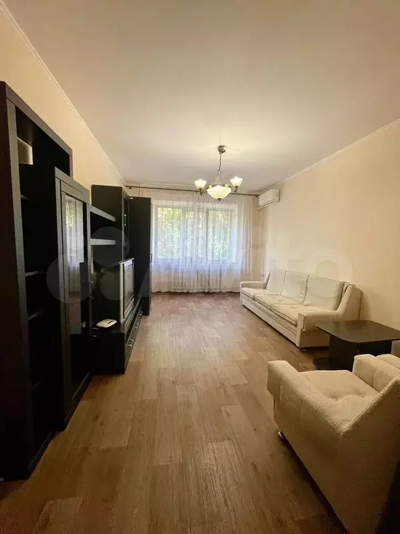 3-к. квартира, 63,8 м, 2/9 эт. - Фото 1