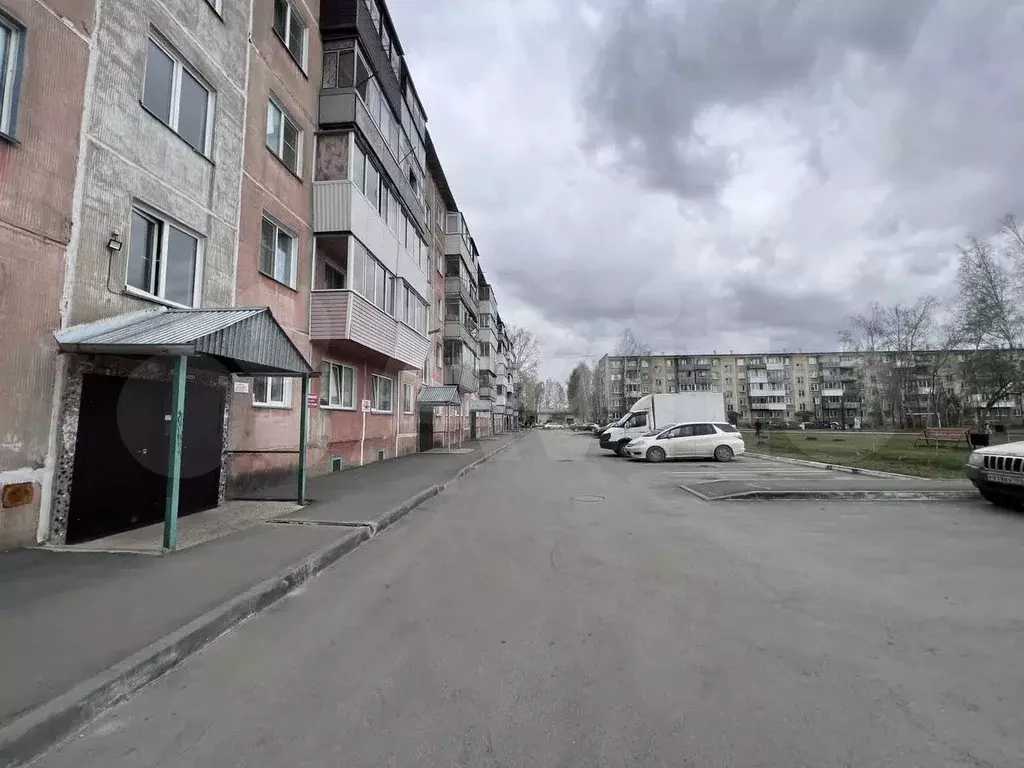 4-к. квартира, 60,8 м, 4/4 эт. - Фото 1