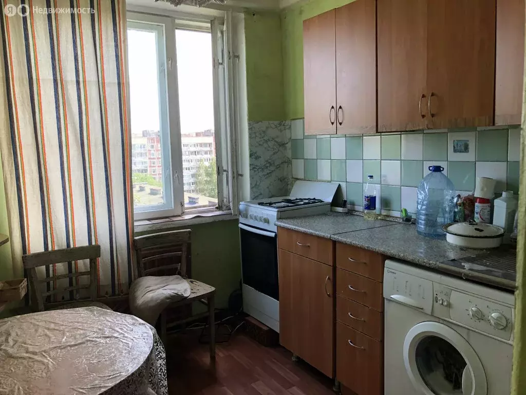 3-комнатная квартира: Колпино, Раумская улица, 7 (58.4 м) - Фото 0