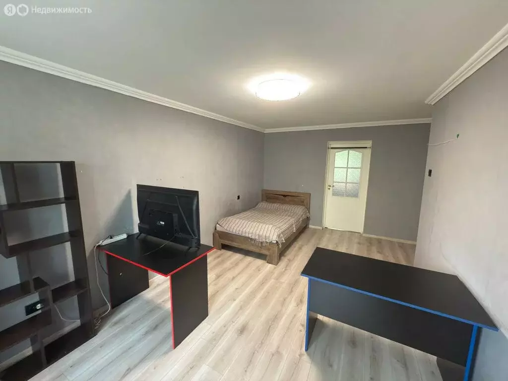 3-комнатная квартира: Калининград, Нарвская улица, 19 (59.1 м) - Фото 1